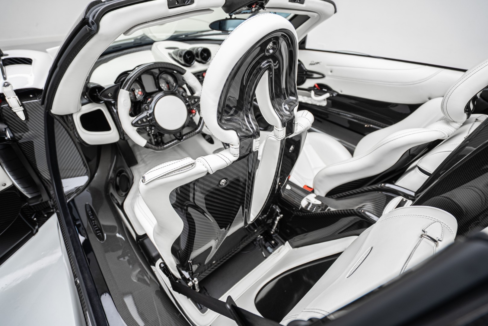 2018 PAGANI HUAYRA ROADSTER | 1 of 100 | UNIQUE PEARL WHITE COLOR